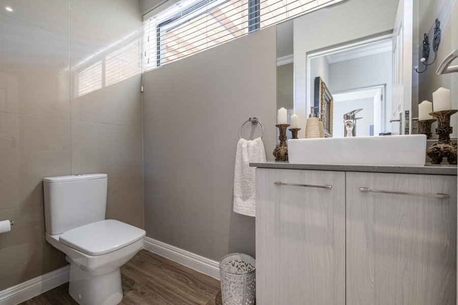 4 Bedroom Property for Sale in Kragga Kamma Eastern Cape